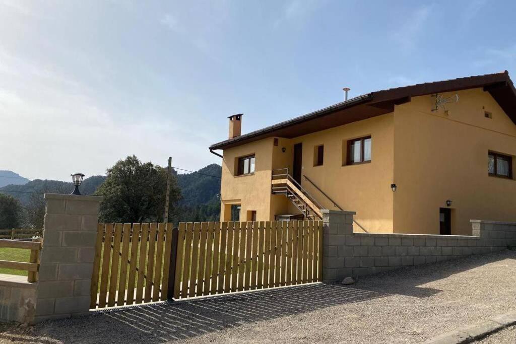 Allotjament Cal Bru Sant Llorenc de Morunys Exterior photo